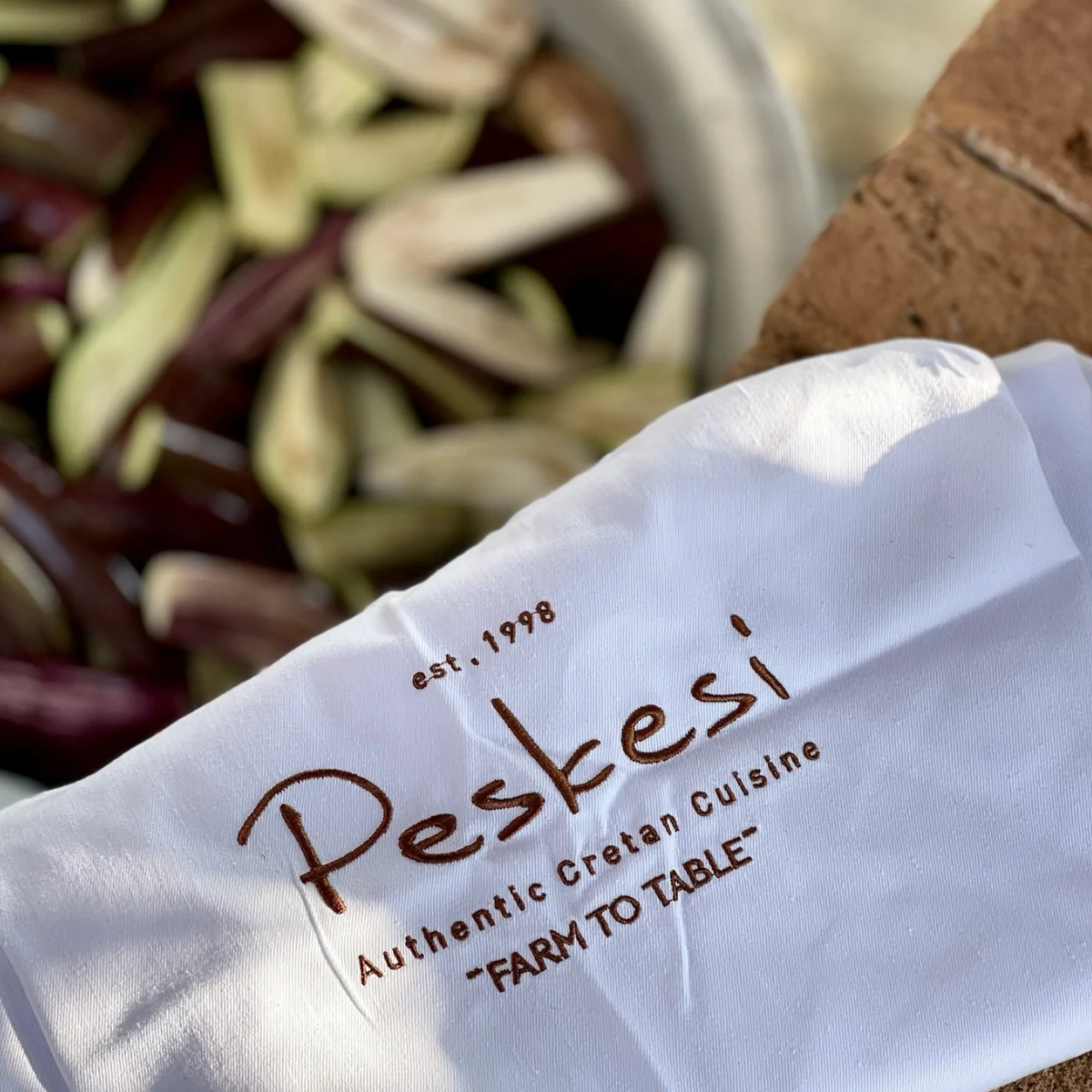 xinochontros me melitzanes (3)