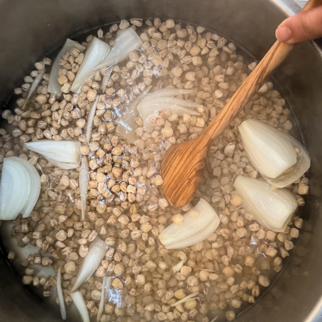 Manarolia fava with askordoulakous 4 Manarolia fava with askordoulakous 4